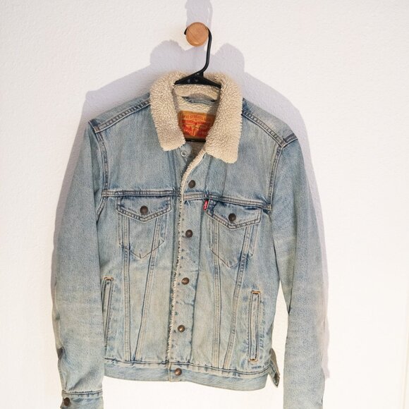 Levi's Sherpa Trucker Jacket - Picture 1 of 4